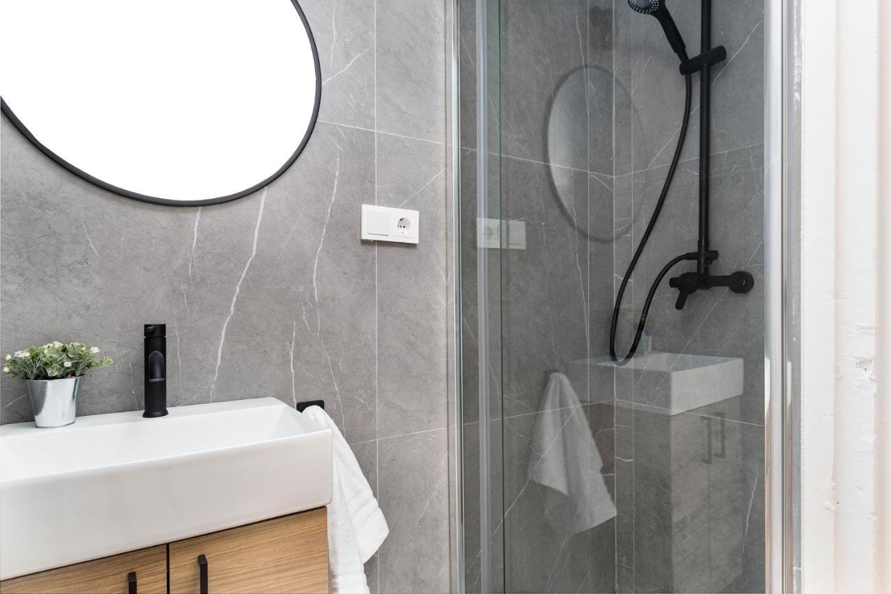 Apartamento Plaza De La Merced 4 Habitaciones Málaga Extérieur photo