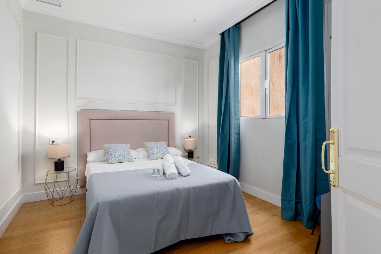 Apartamento Plaza De La Merced 4 Habitaciones Málaga Extérieur photo